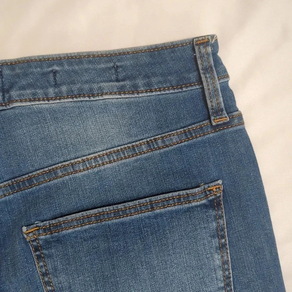 NWT Universal Thread High-Rise Skinny Jeans, Color Med Wash Size 10S - Picture 12 of 16